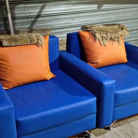 Apartment In A Guest House الماتي المظهر الخارجي الصورة