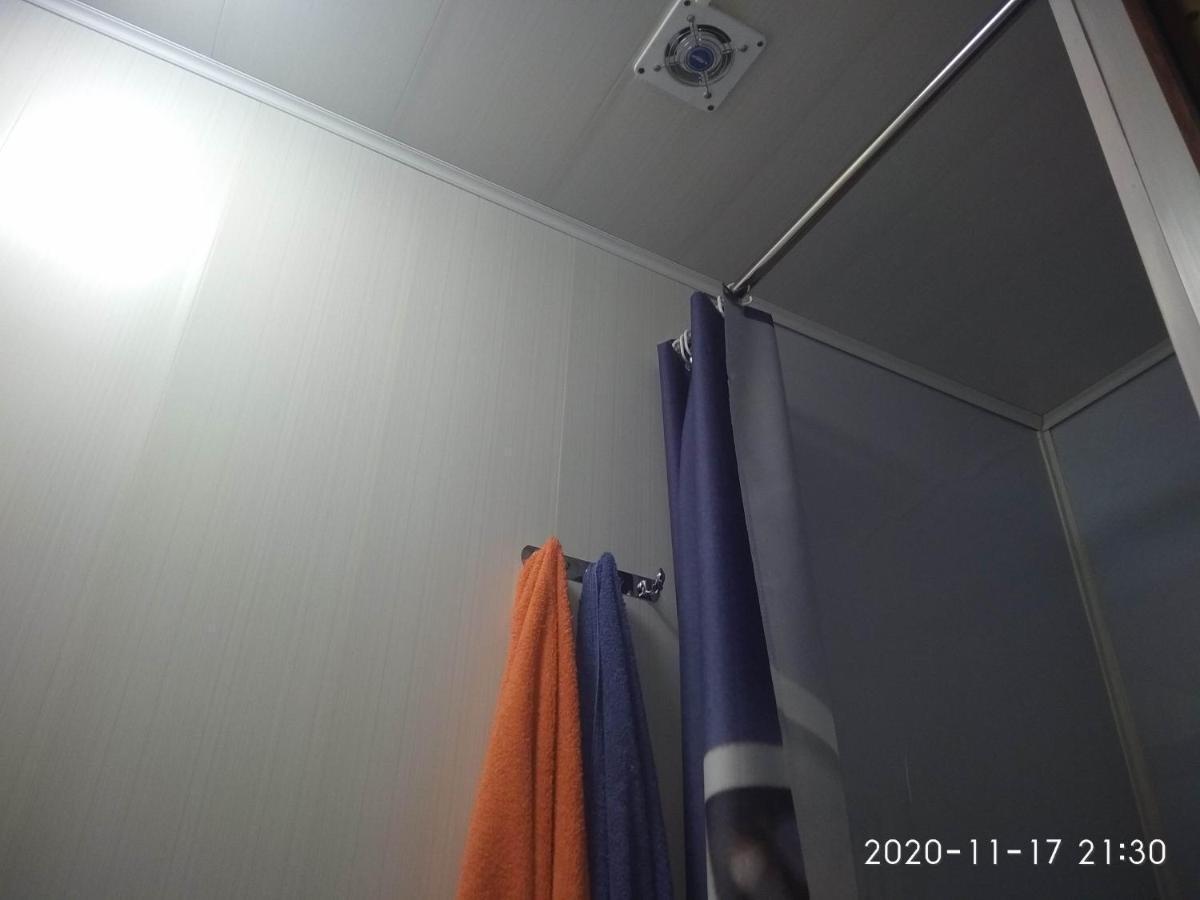 Apartment In A Guest House الماتي المظهر الخارجي الصورة