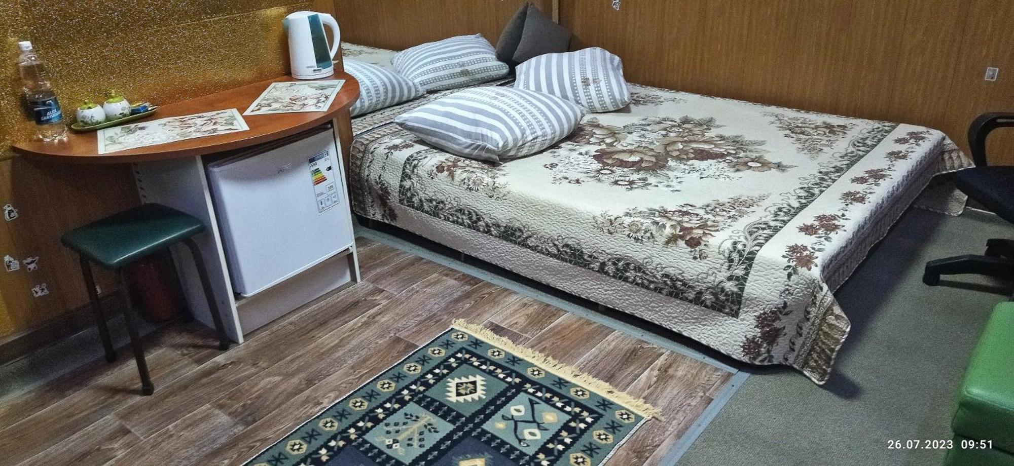 Apartment In A Guest House الماتي المظهر الخارجي الصورة